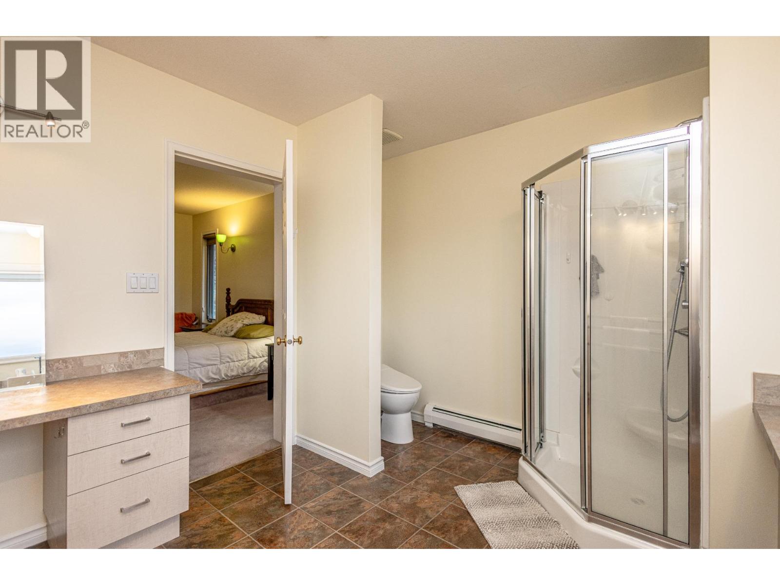 6063 Beatrice Road, Peachland