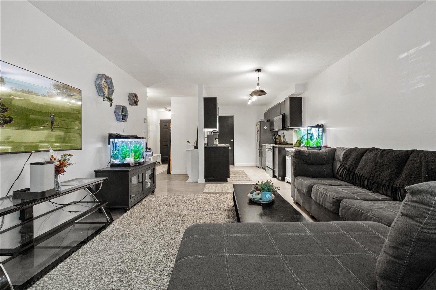 111 7694 EVANS ROAD, Sardis West Vedder, Sardis