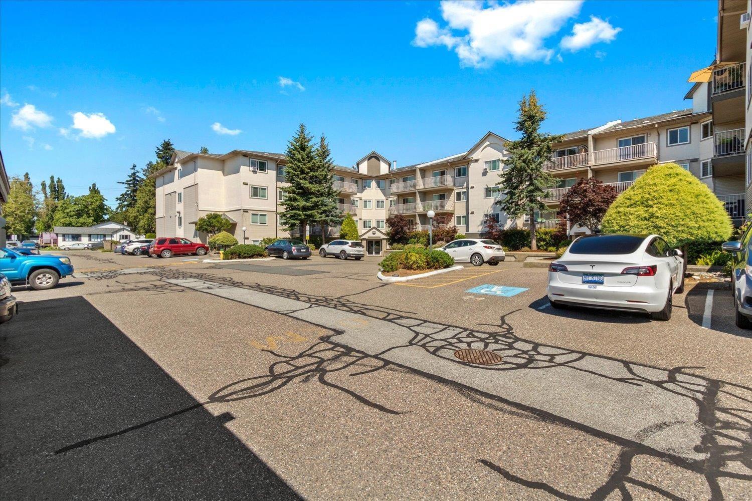 111 7694 EVANS ROAD, Sardis West Vedder, Sardis