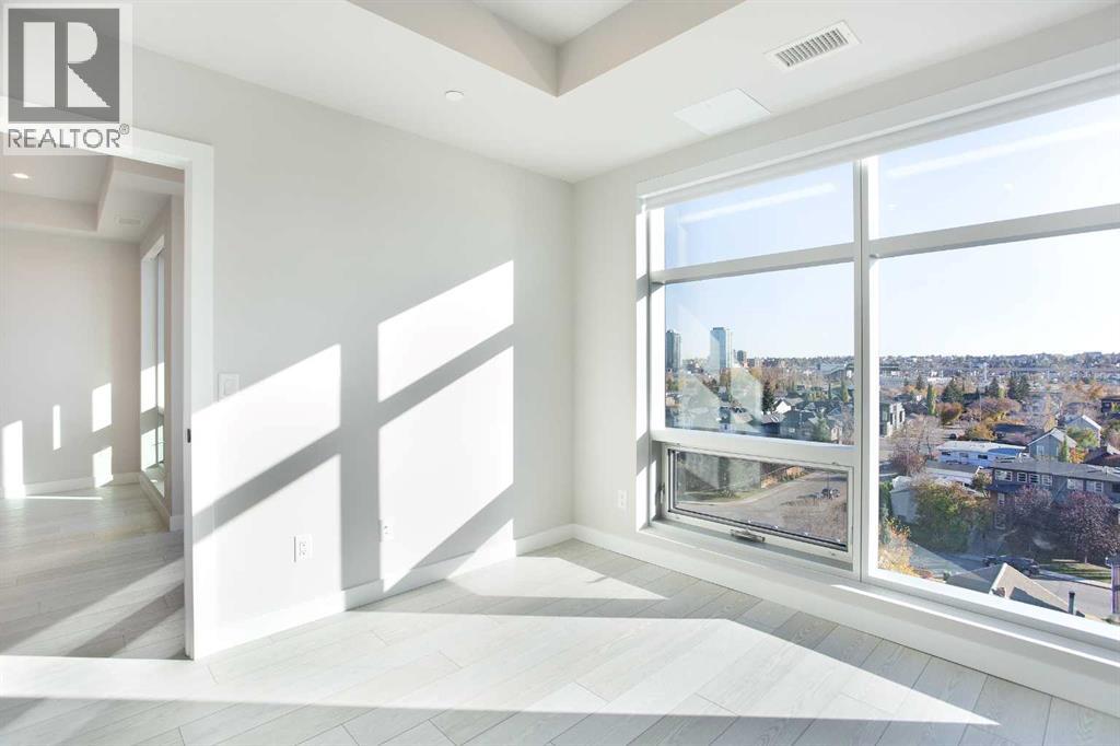 Single Family House for Sale in   A Street NW West Hillhurst Calgary 