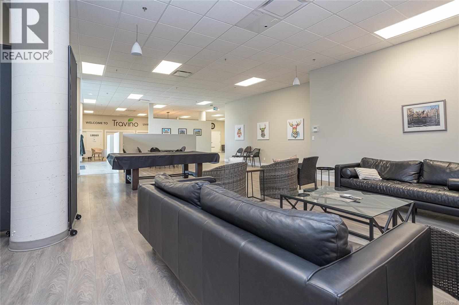 204 741 Travino Lane, Saanich