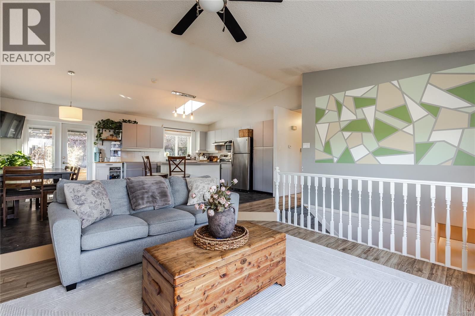 56 Porter Rd, Nanaimo