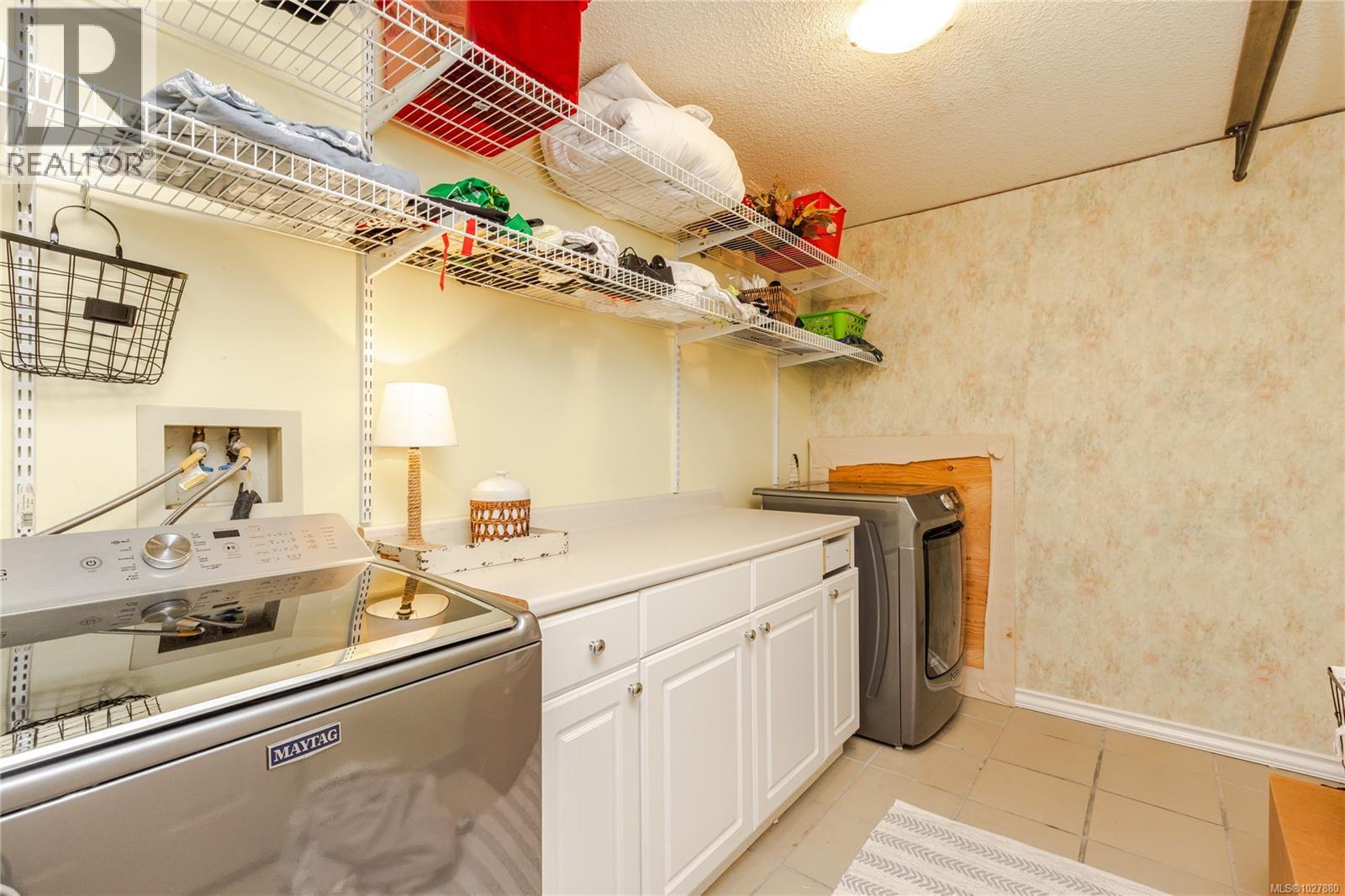 56 Porter Rd, Nanaimo