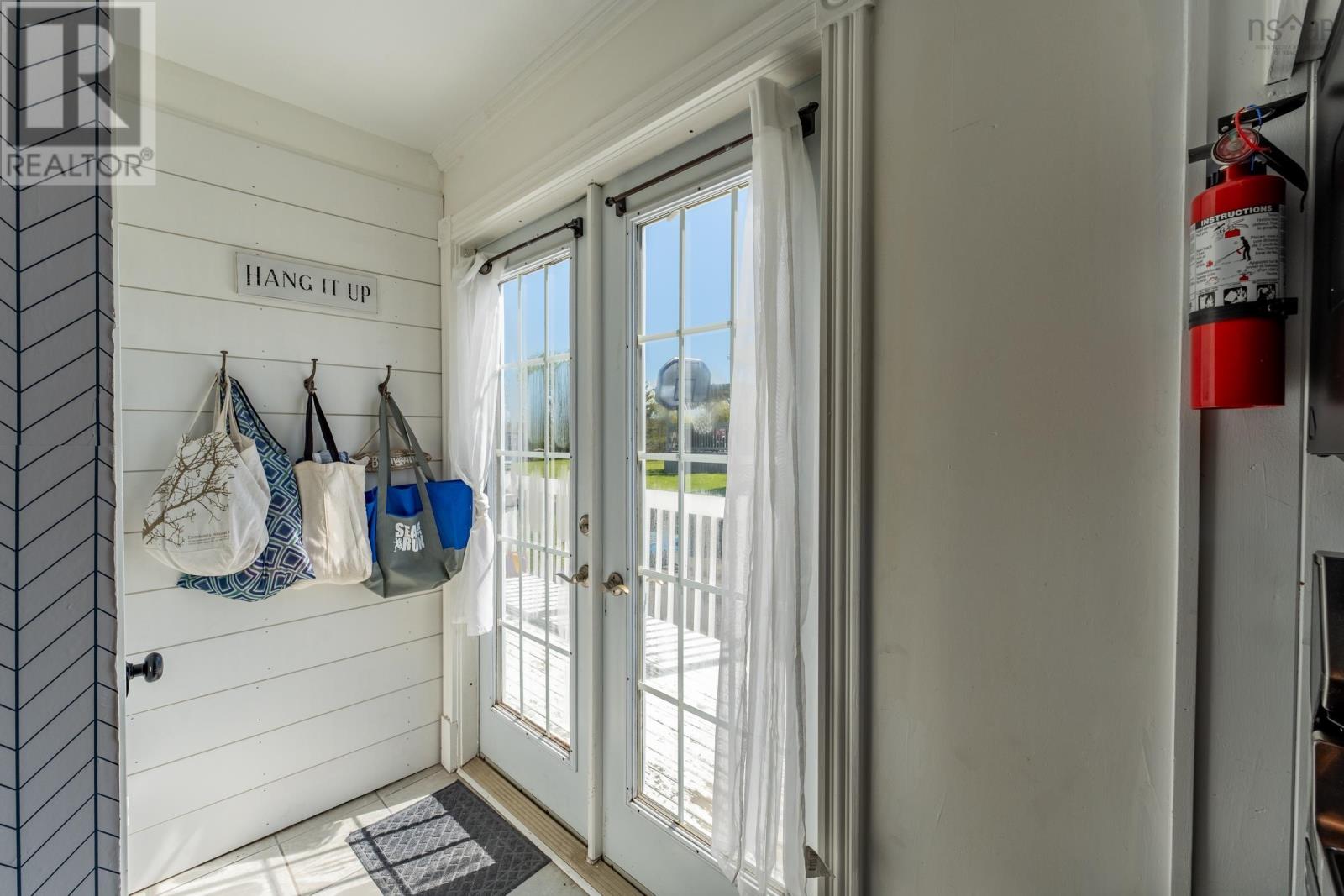 Property 23 of 41 of 72 Hibernia Street