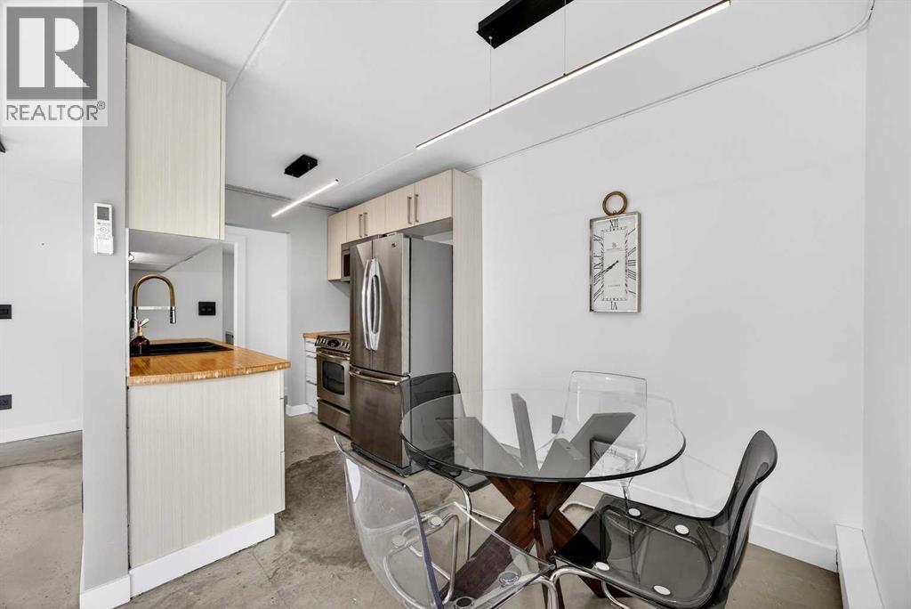 
          128 15 Avenue Southwest
            <br/>
            <span>Calgary</span>
            , 
            <span>AB</span>
             <span>T2R0P5</span>
         - Photo 13