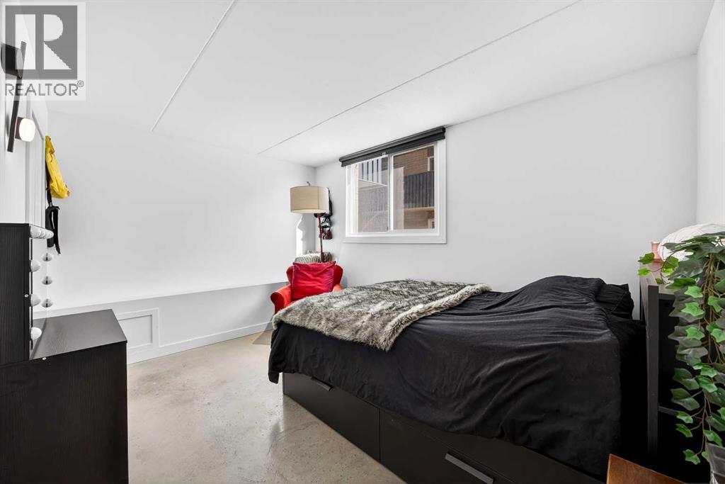 
          128 15 Avenue Southwest
            <br/>
            <span>Calgary</span>
            , 
            <span>AB</span>
             <span>T2R0P5</span>
         - Photo 24