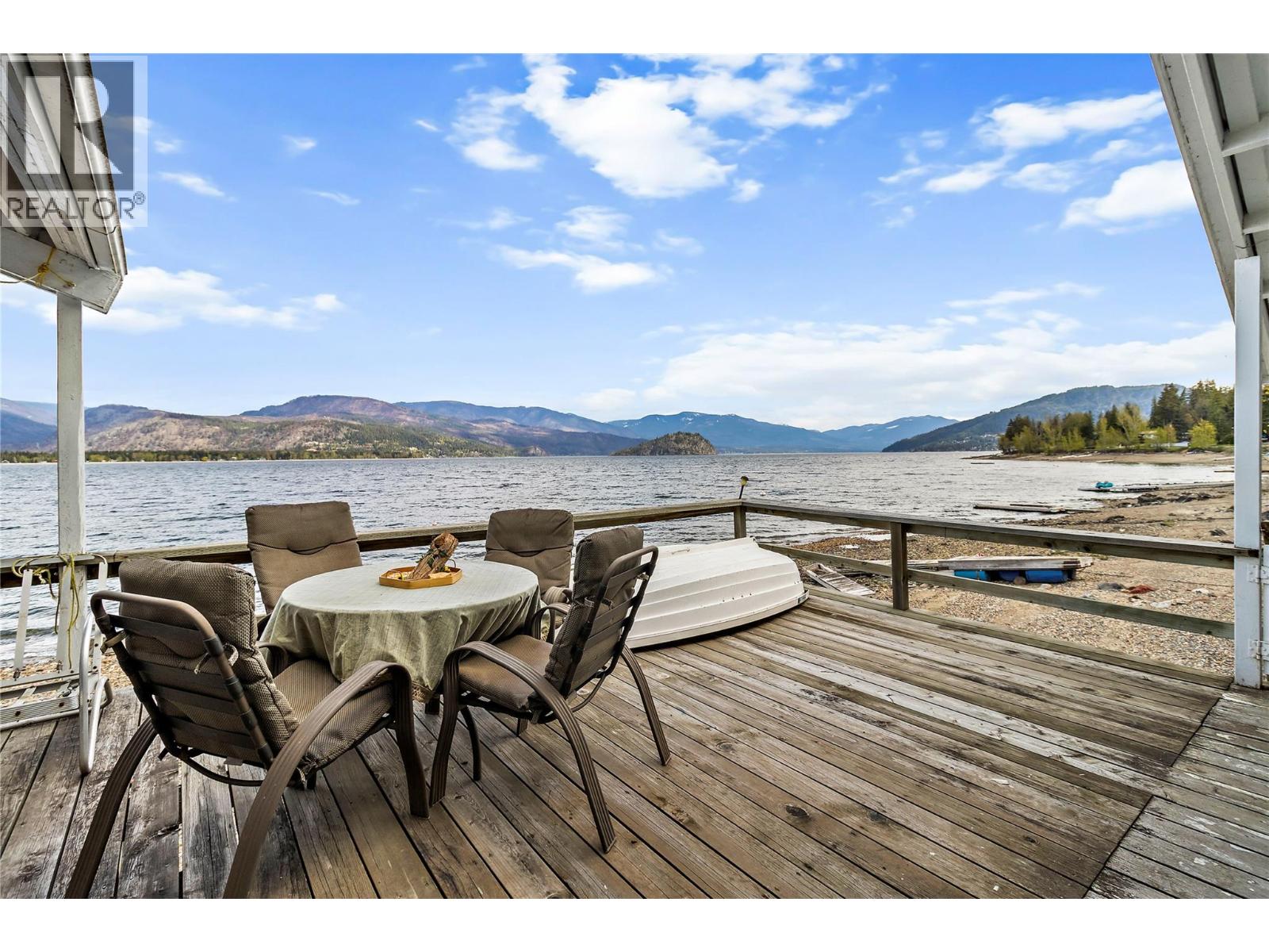 1665 Blind Bay Road, Blind Bay