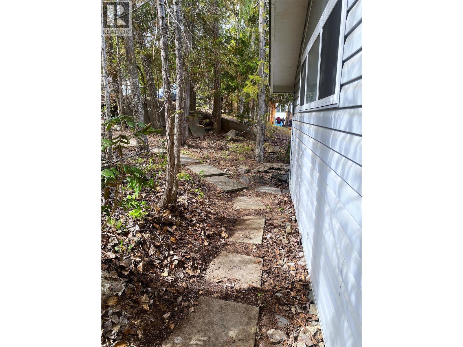 1665 Blind Bay Road, Blind Bay