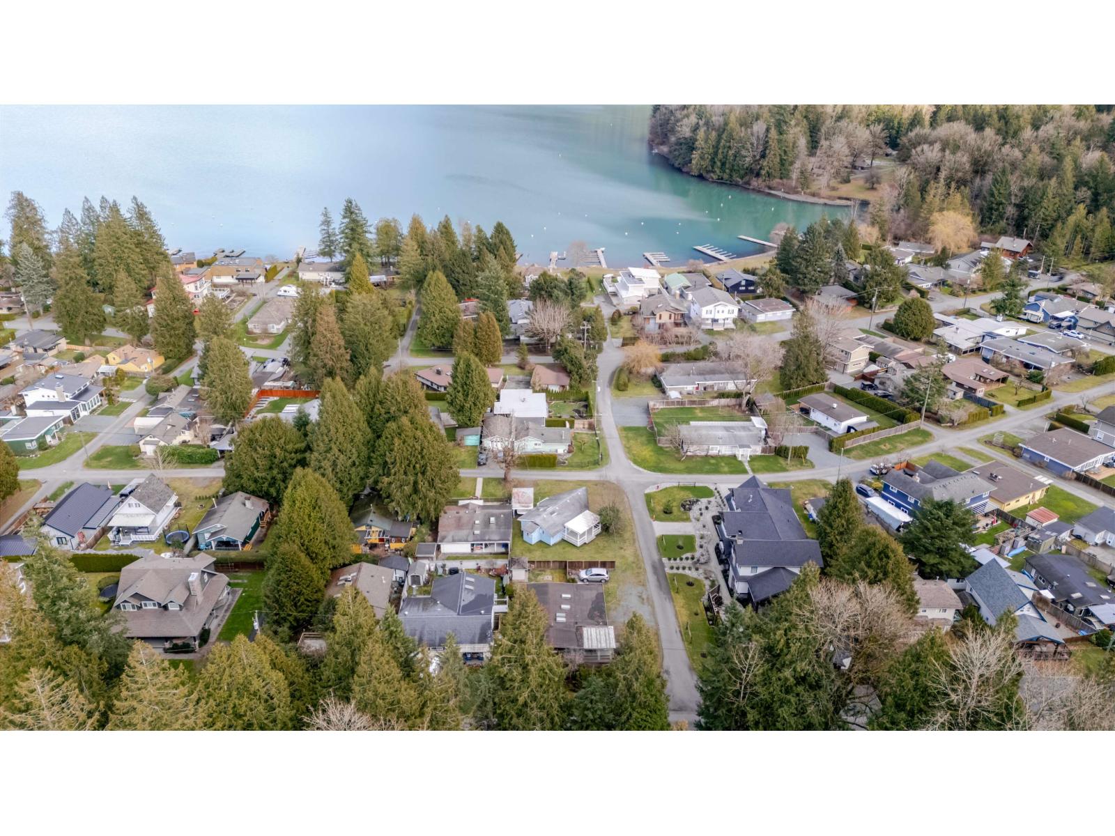 1876 VERA ROAD, Cultus Lake South - photo 4