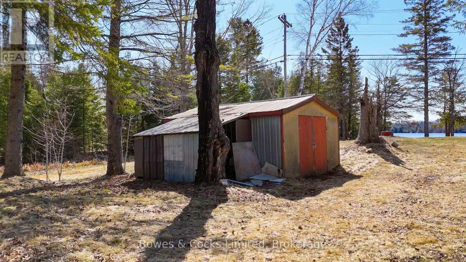 348 STEENBURG LAKE ROAD N - 10