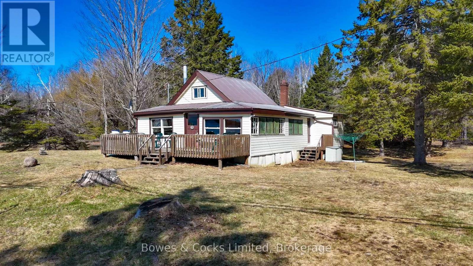 348 STEENBURG LAKE ROAD N - 14