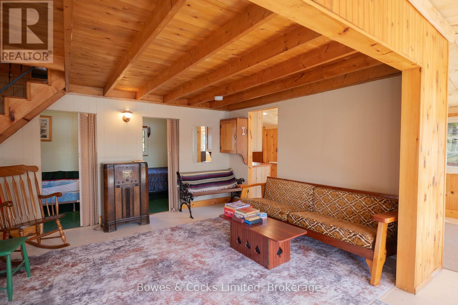 348 STEENBURG LAKE ROAD N - 19