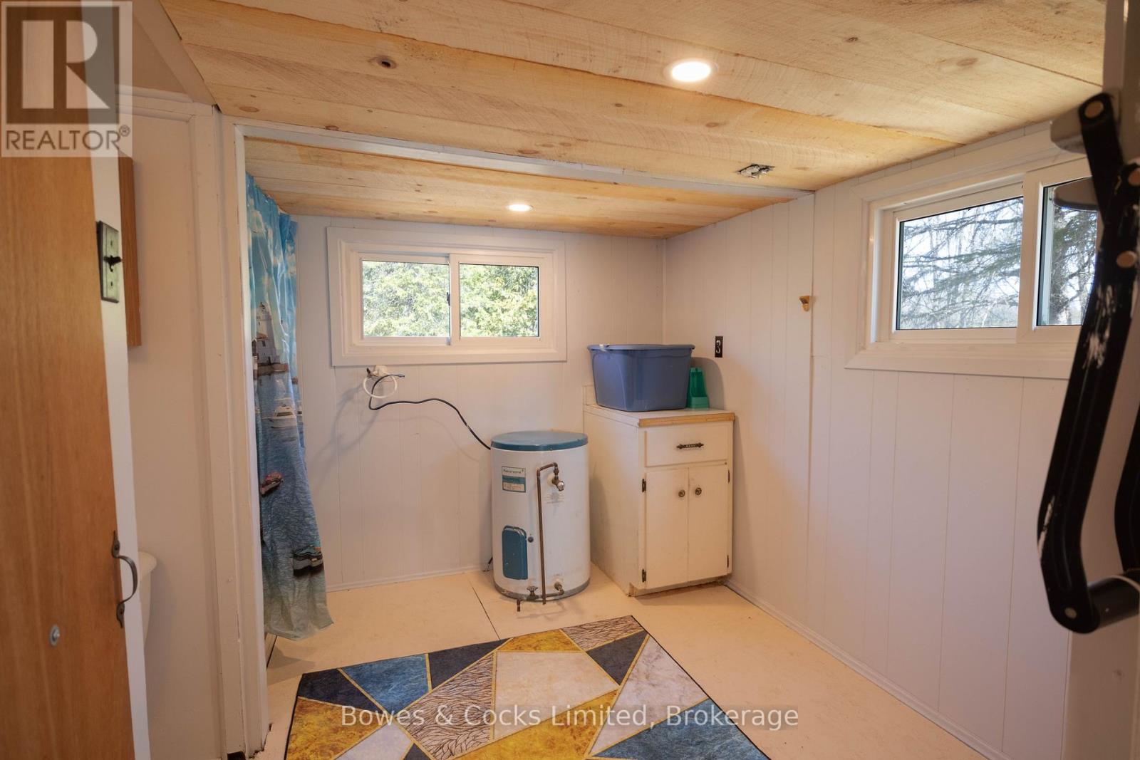 348 STEENBURG LAKE ROAD N - 29
