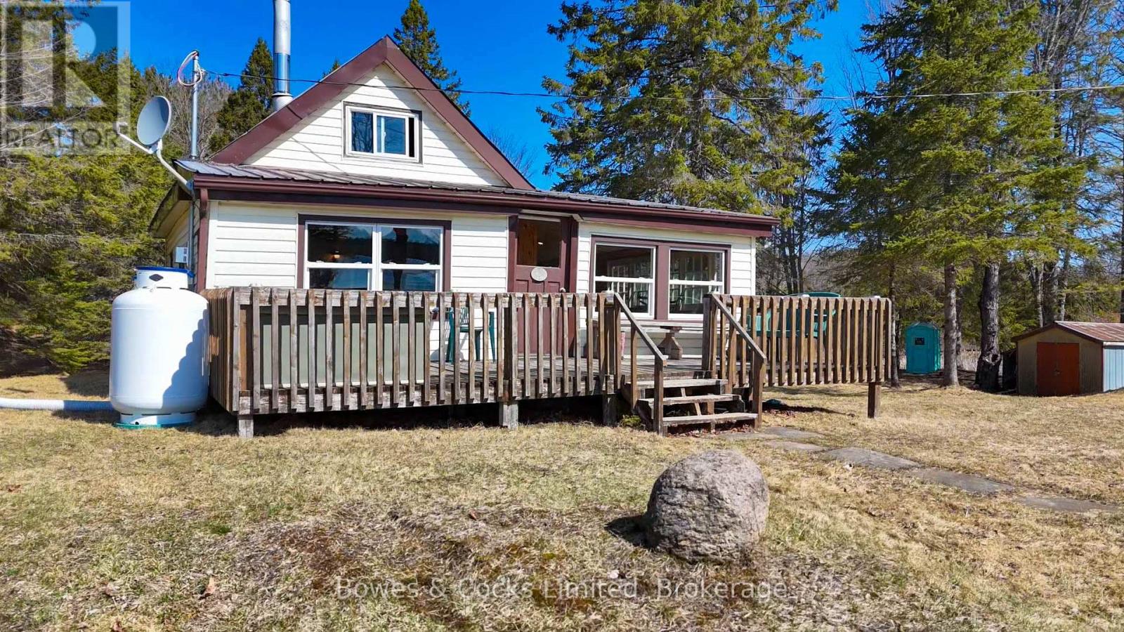 348 STEENBURG LAKE ROAD N - 6