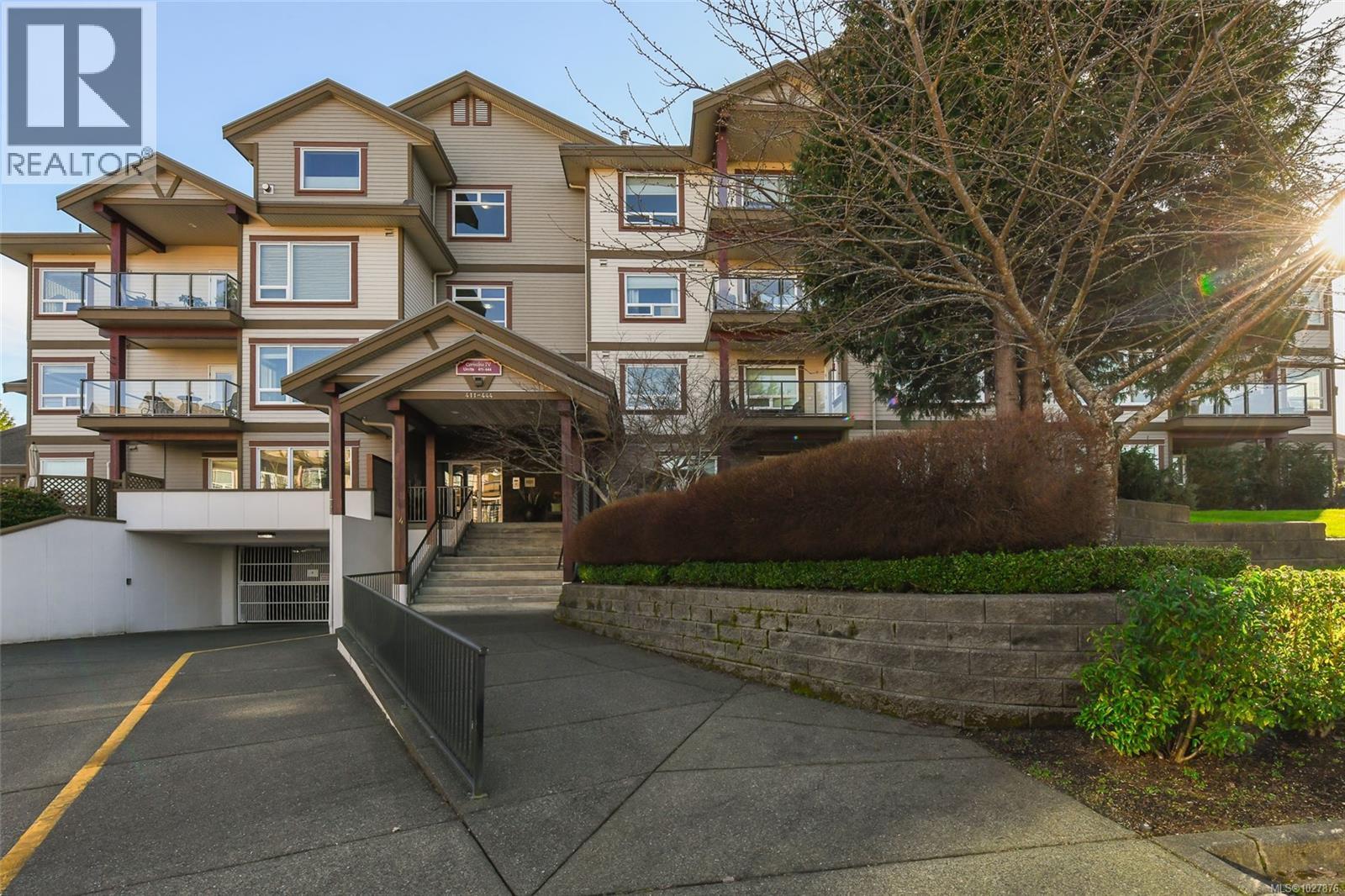 #444 3666 ROYAL VISTA WAY - 20