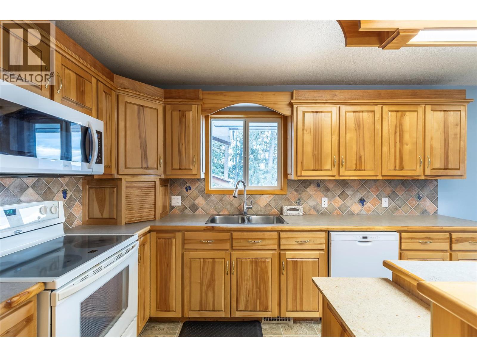 536 Enderby-Grindrod Road, Enderby