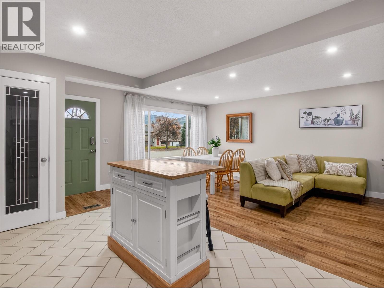 1357 Creekside Road, Kelowna