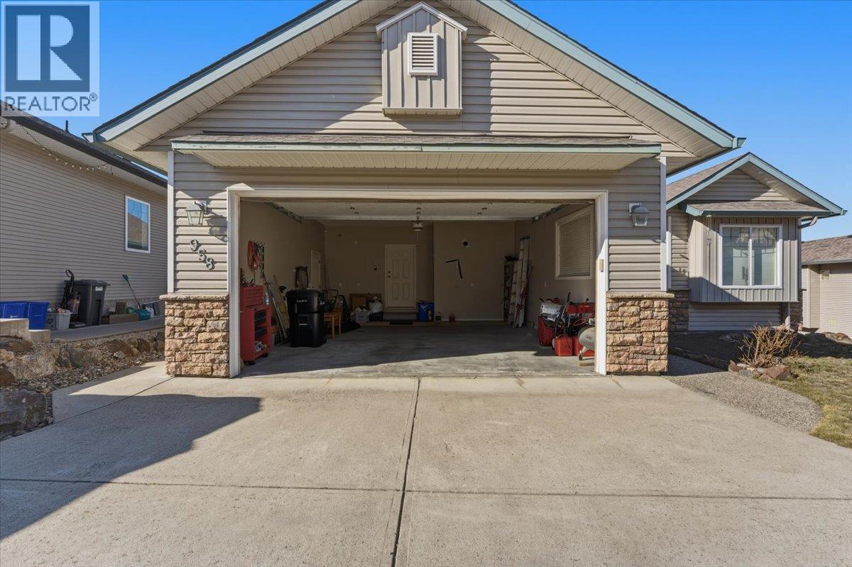 958 Mt Begbie Drive, Vernon