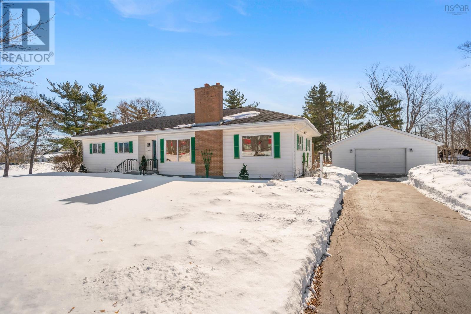 Property photo of 209 Louise Street