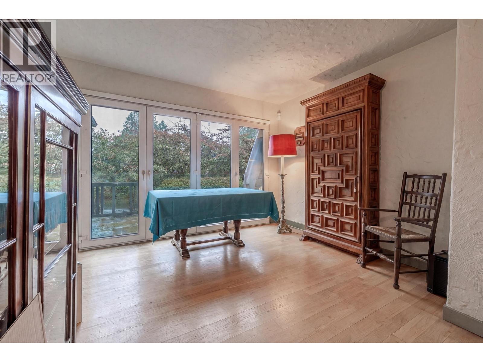 1650 PALMERSTON AVENUE, West Vancouver