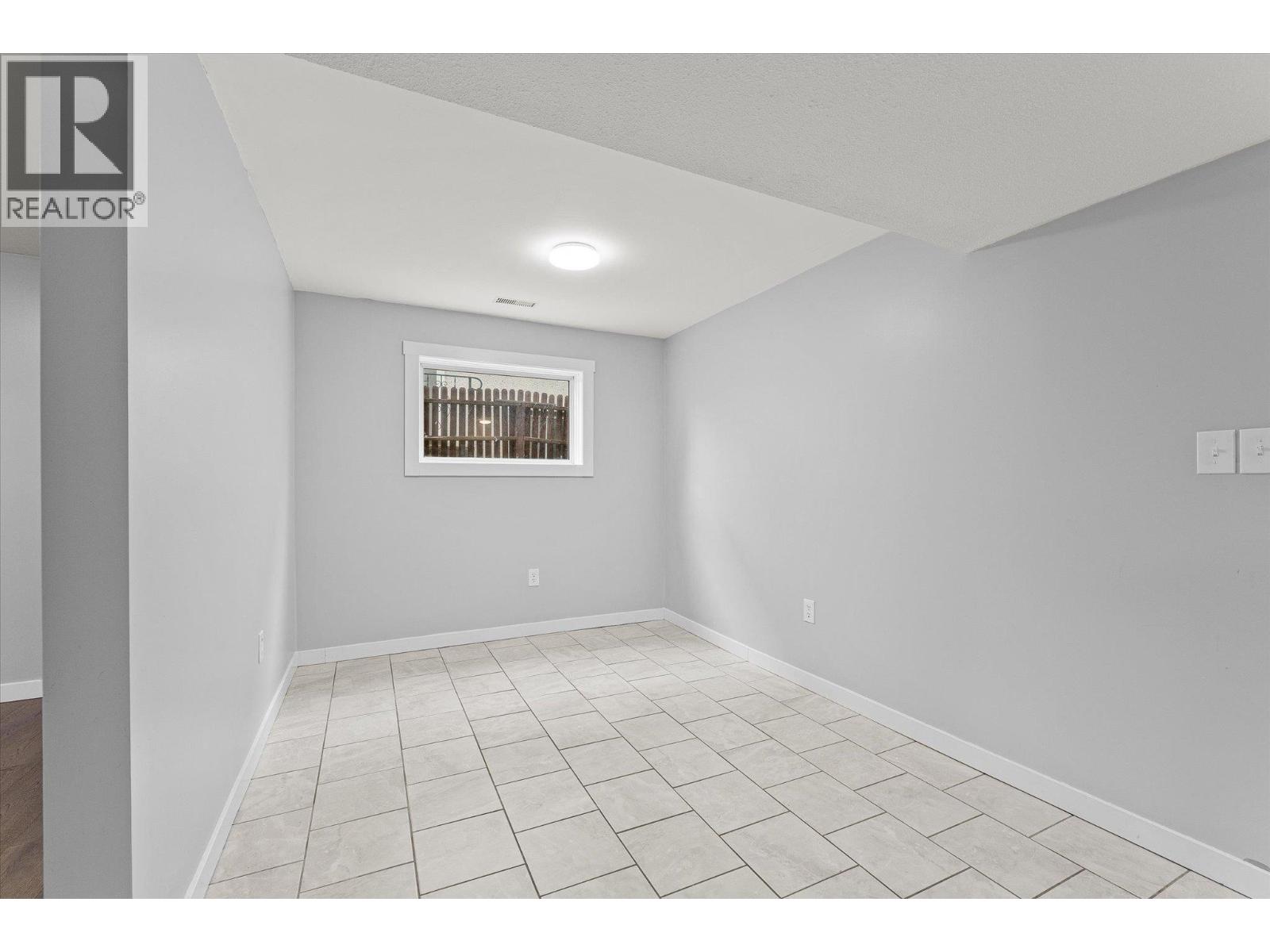 923 Fuller Avenue, Kelowna