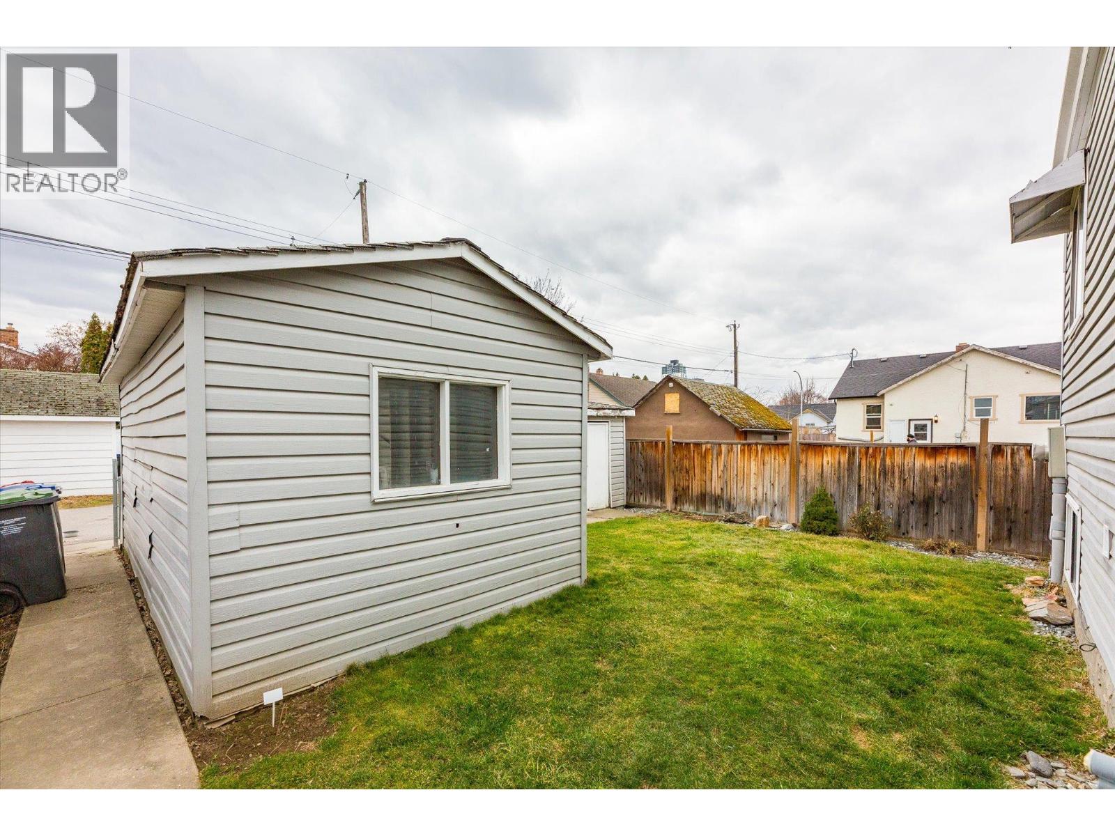 923 Fuller Avenue, Kelowna