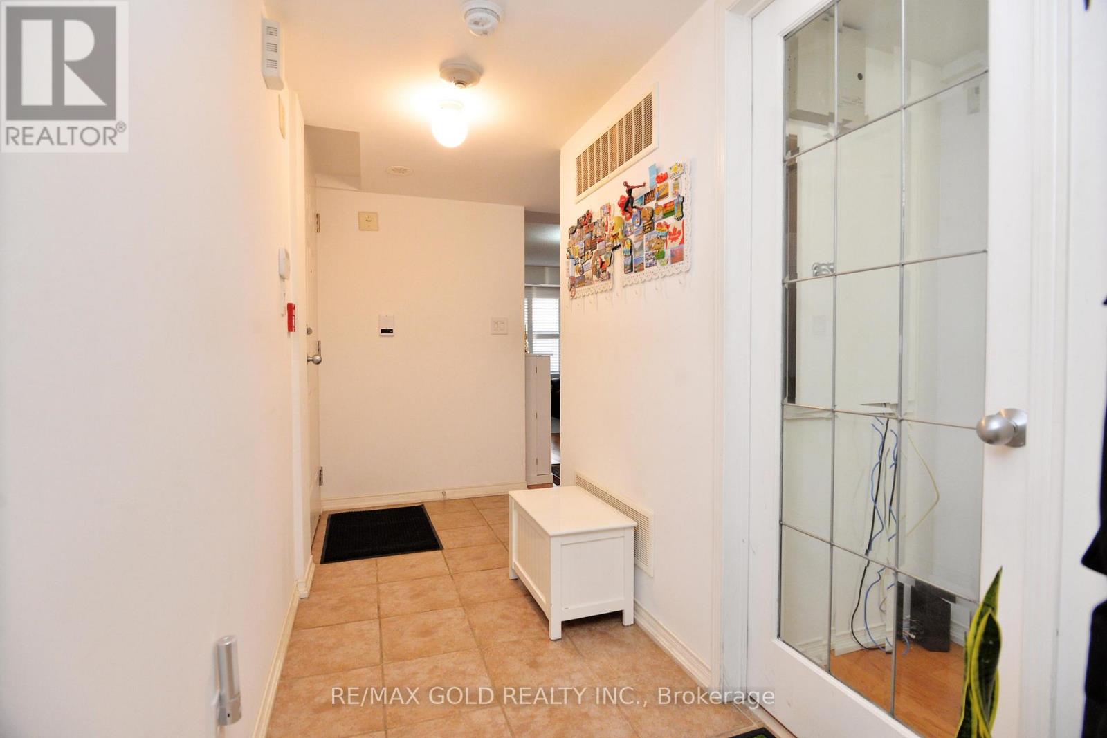 #26 671 WARDEN AVENUE - 6