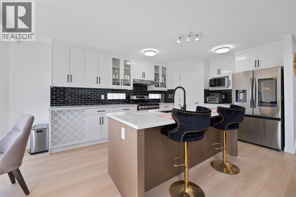 
          7 Country Hills Park Northwest
            <br/>
            <span>Calgary</span>
            , 
            <span>AB</span>
             <span>T3K5C8</span>
         - Photo 15