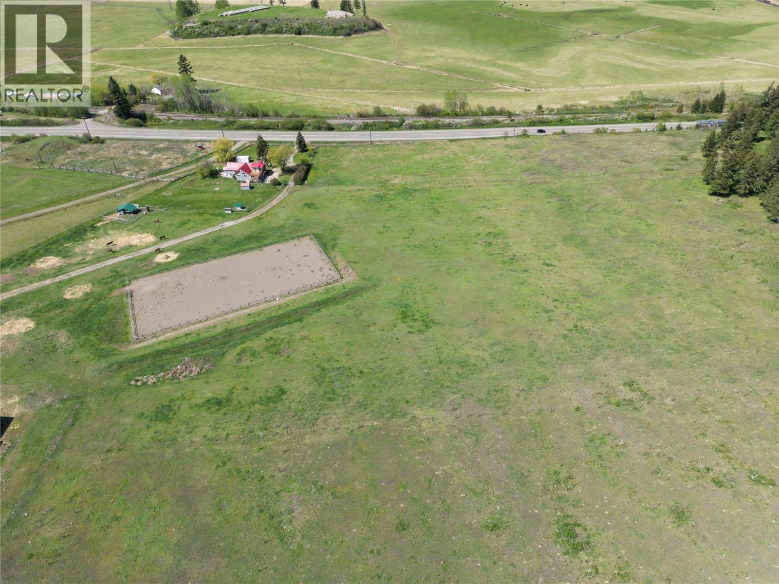 6449 97 Highway, Falkland