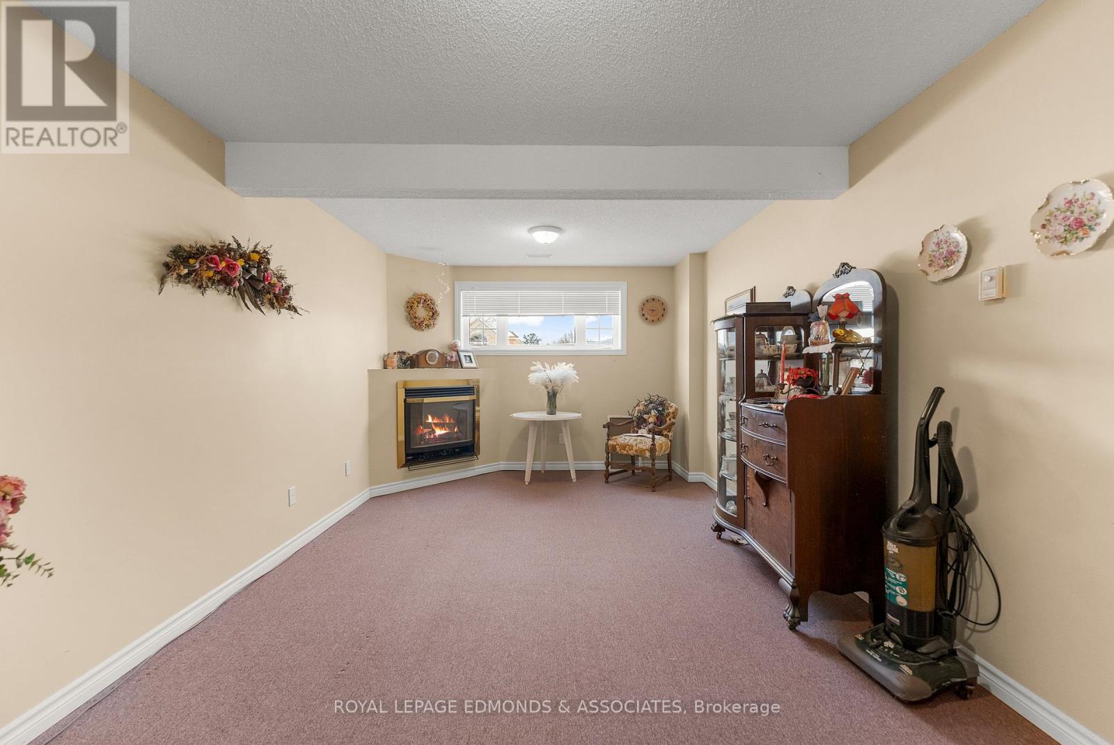 89 RIVERCREST DR. DRIVE — photo 29