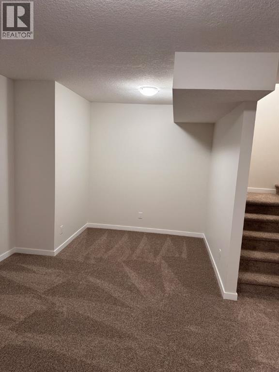 Single Family House for Sale in  Wolf Hollow Road SE Wolf Willow Calgary 