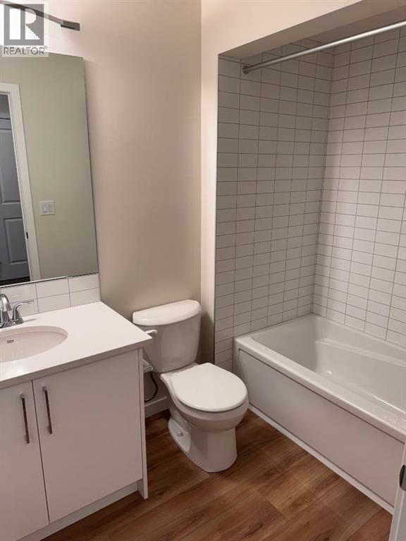 Single Family House for Sale in  Wolf Hollow Road SE Wolf Willow Calgary 