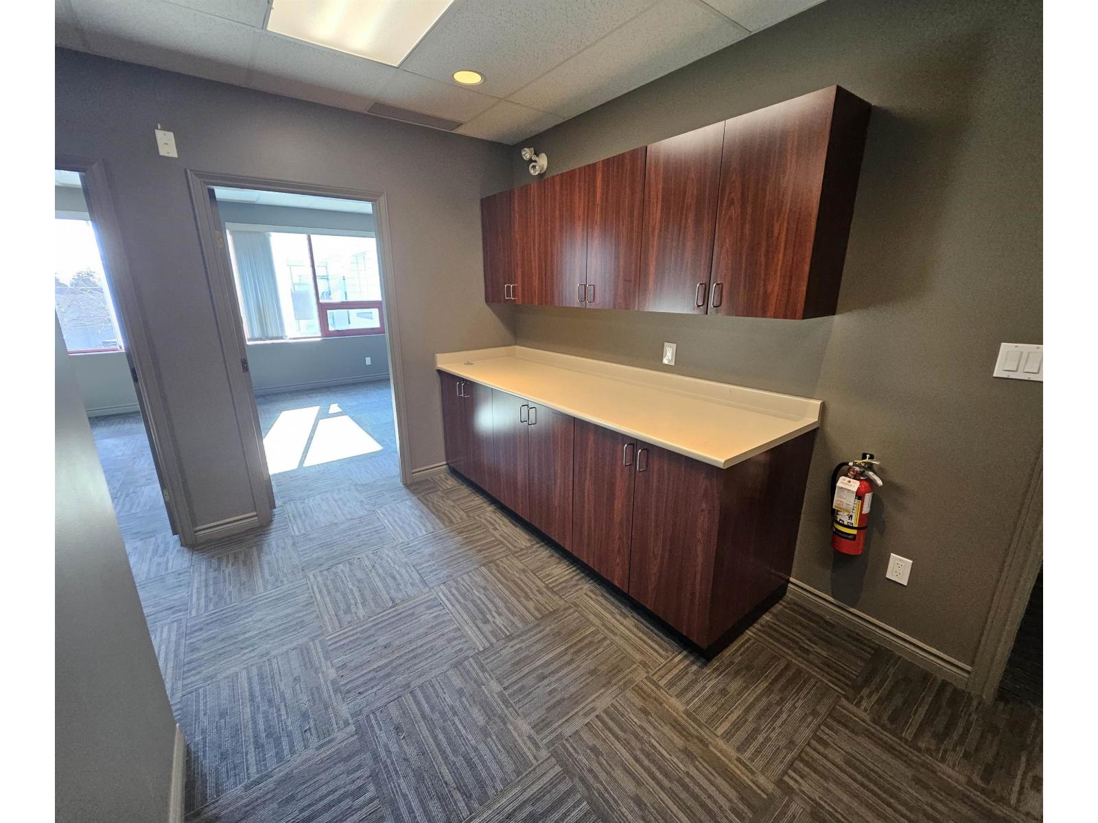 Office for Rent in Surrey – 107 & 201 2430 KING GEORGE BOULEVARD, Surrey - Image 17