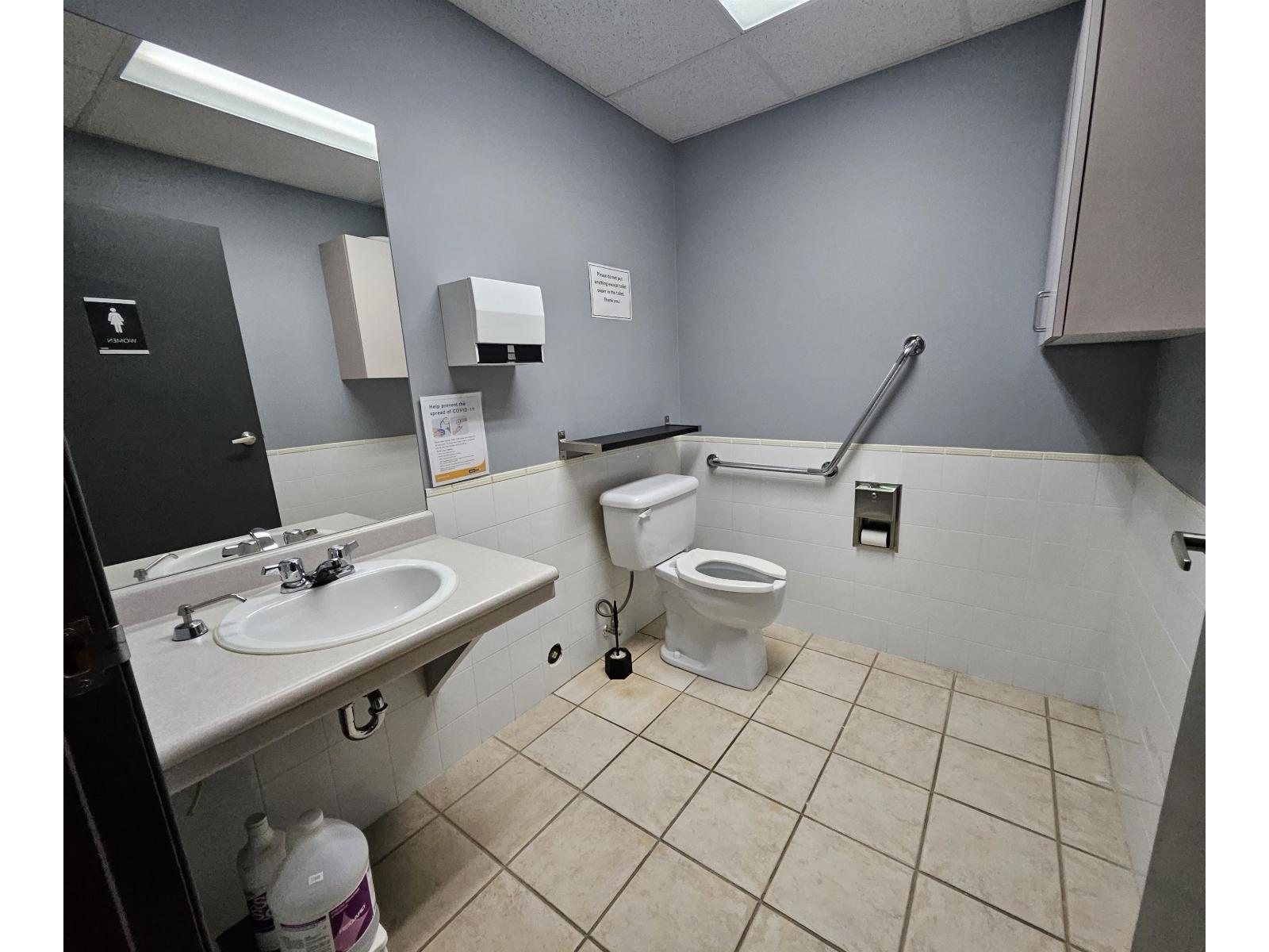 Office for Rent in Surrey – 107 & 201 2430 KING GEORGE BOULEVARD, Surrey - Image 12