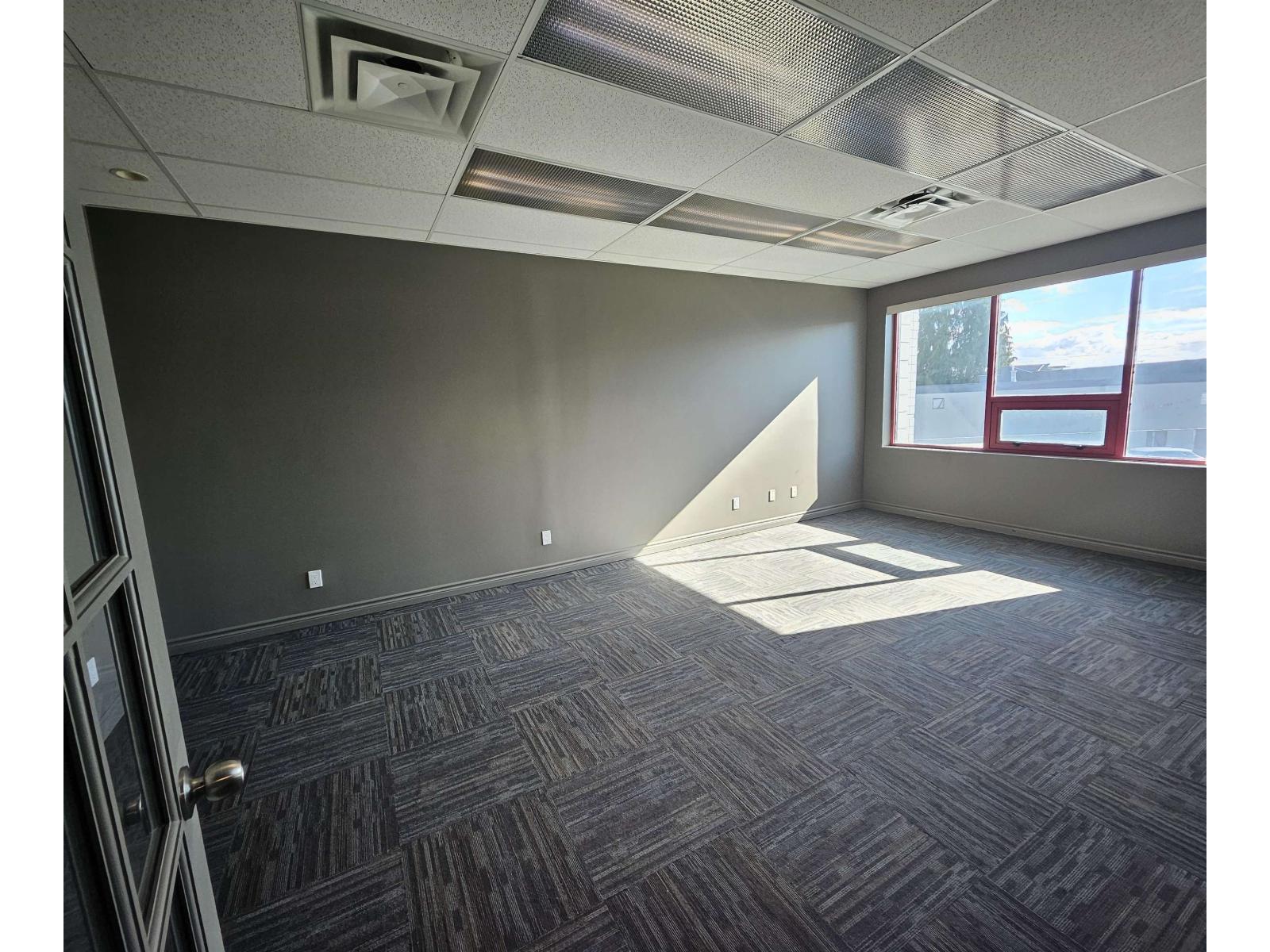 Office for Rent in Surrey – 107 & 201 2430 KING GEORGE BOULEVARD, Surrey - Image 22