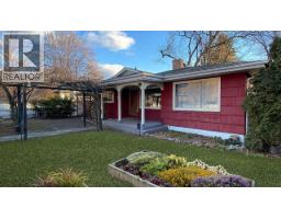  284 Robinson Avenue, Naramata