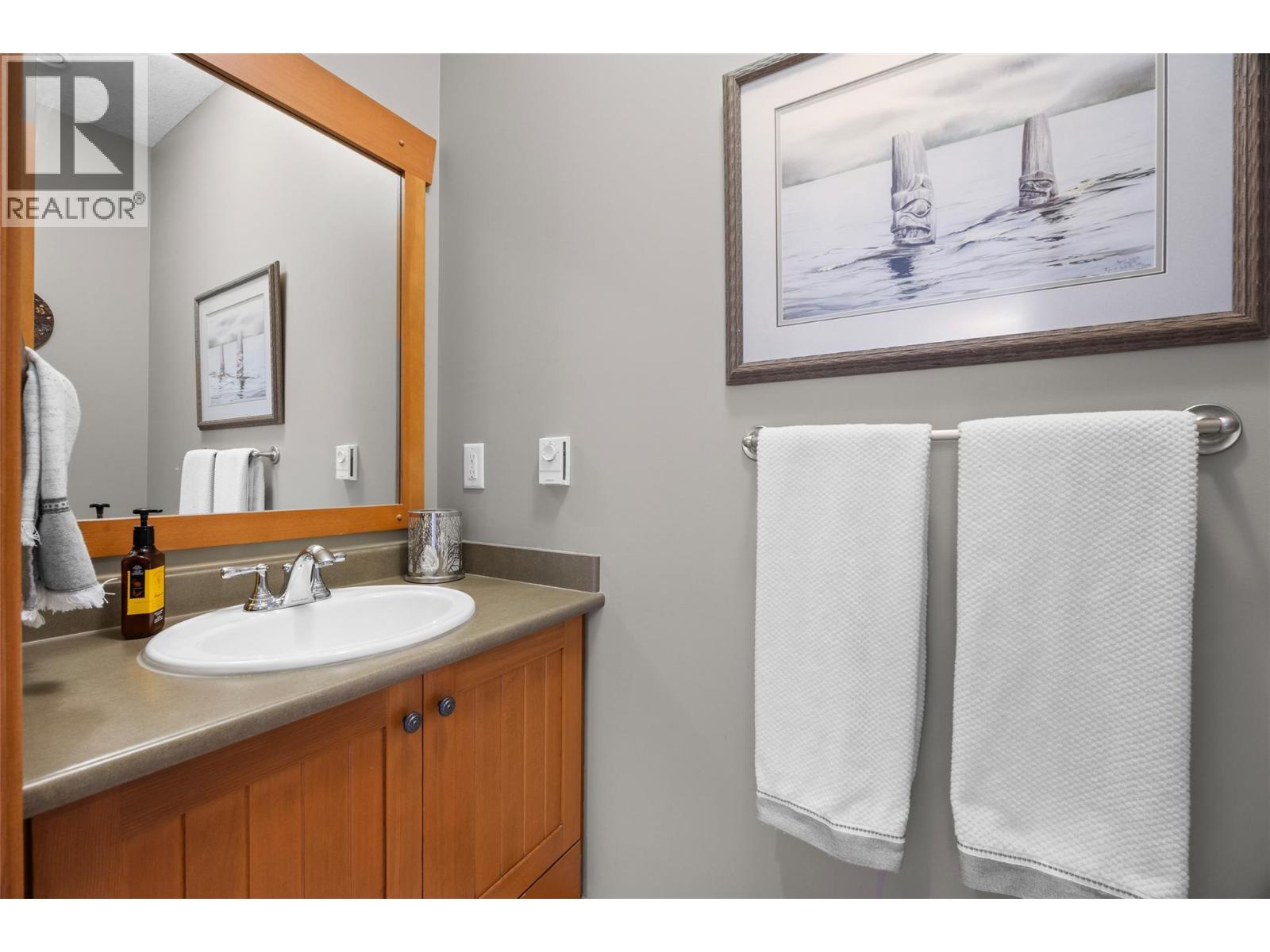 6000 VALLEY Drive Unit# 33, Sun Peaks