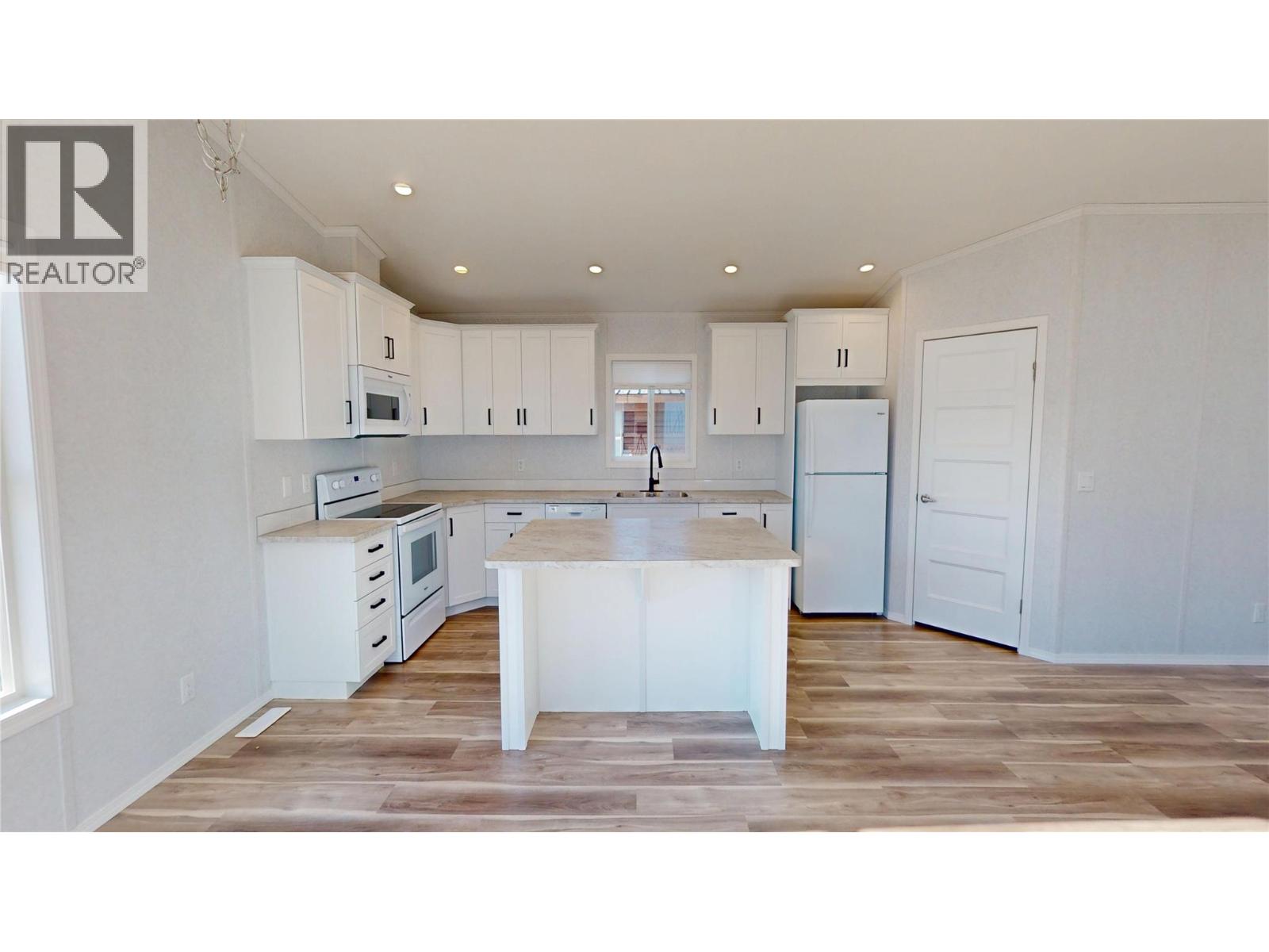 533 STEEPLEVIEW AVENUE NW - 9