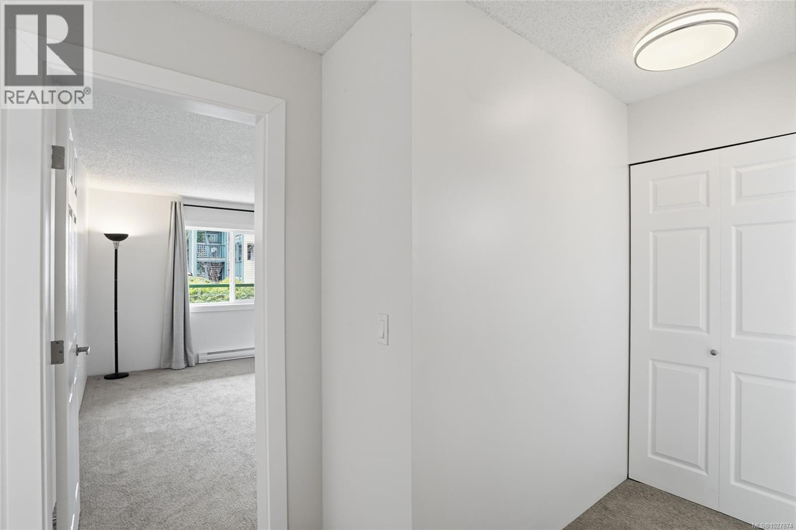 202 3108 Barons Rd, Nanaimo