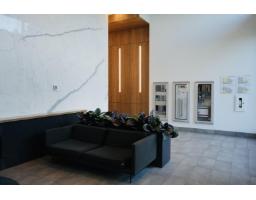 2710 13655 Fraser Highway, Surrey, BC V3T0P8 Photo 11