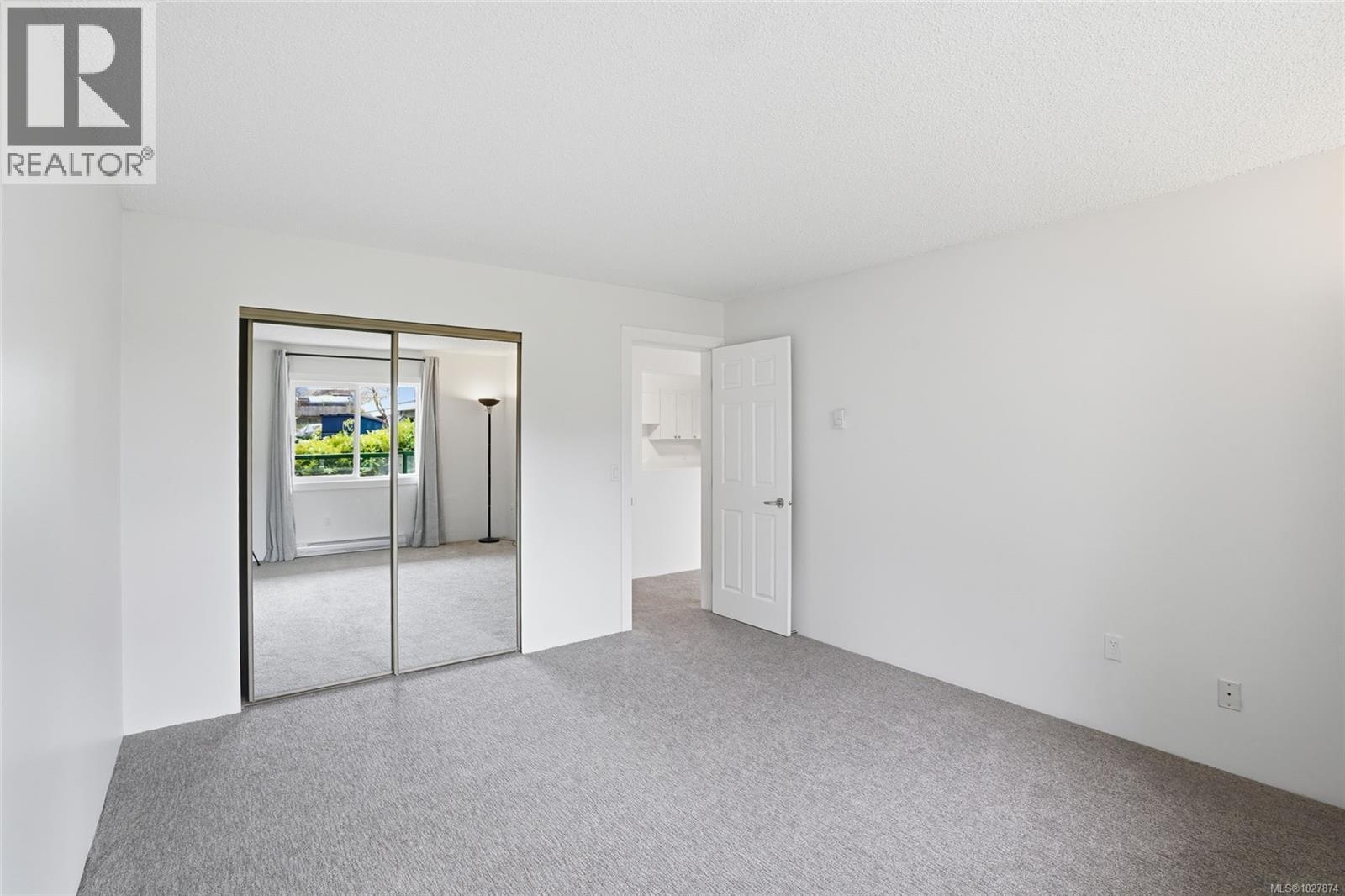 202 3108 Barons Rd, Nanaimo