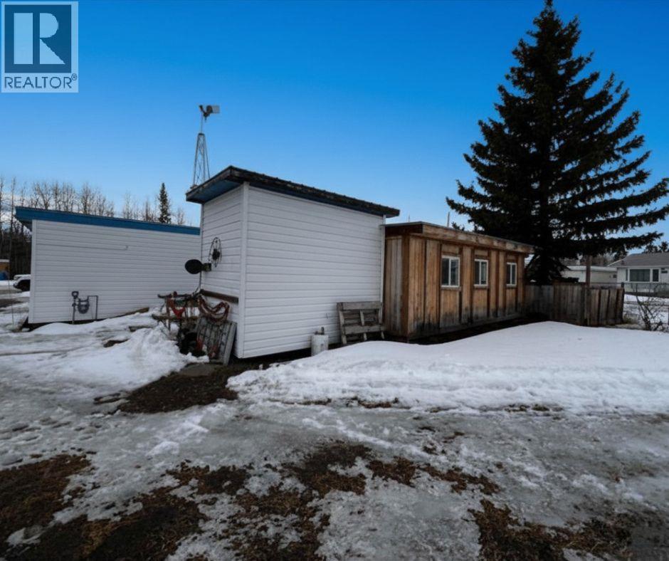 30 44 ENDAKO AVENUE, Fraser Lake