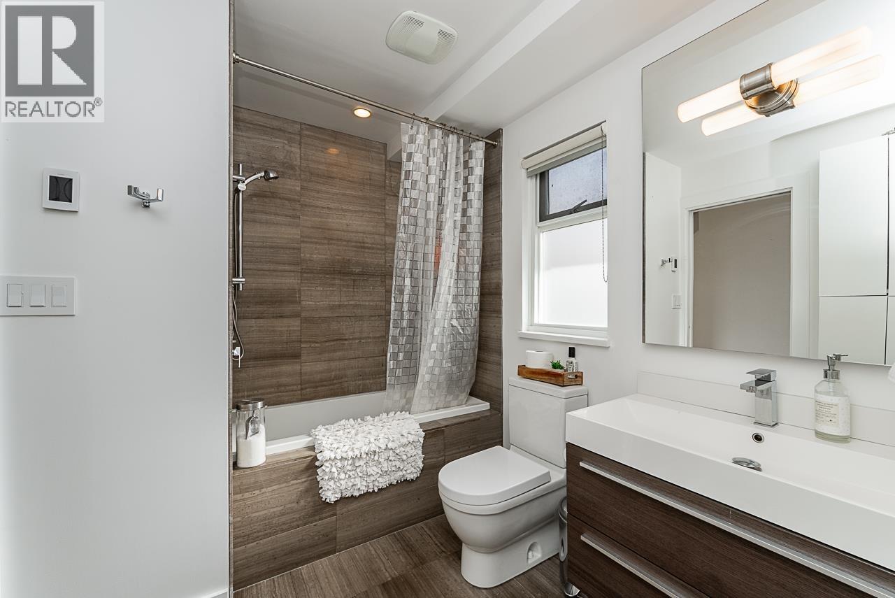 3988 PARKWAY DRIVE, Vancouver