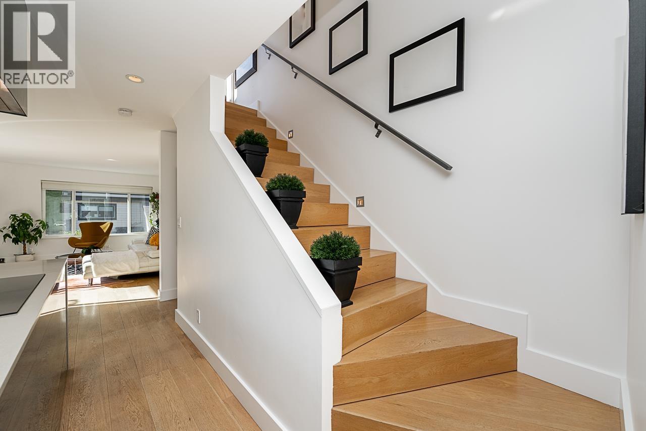 3988 PARKWAY DRIVE, Vancouver