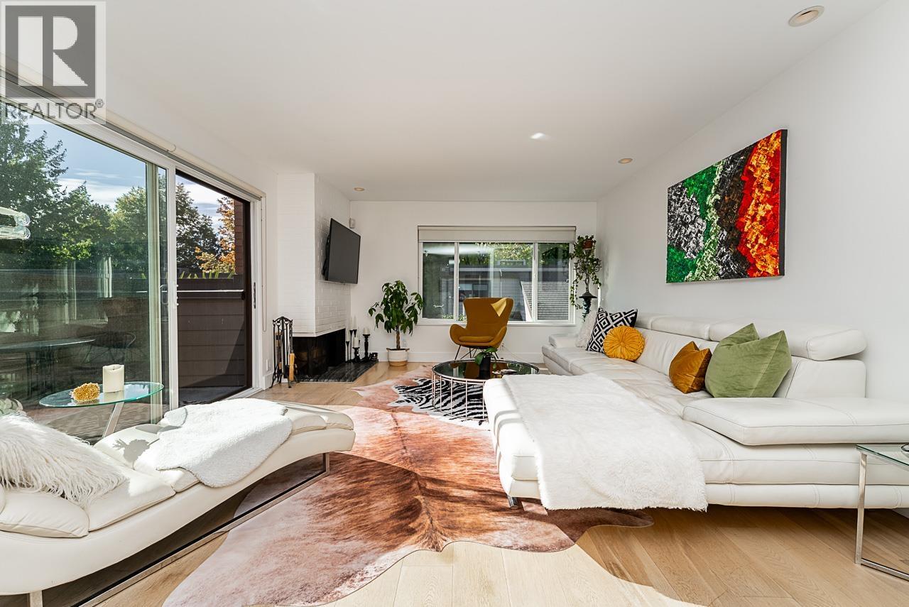 3988 PARKWAY DRIVE, Vancouver