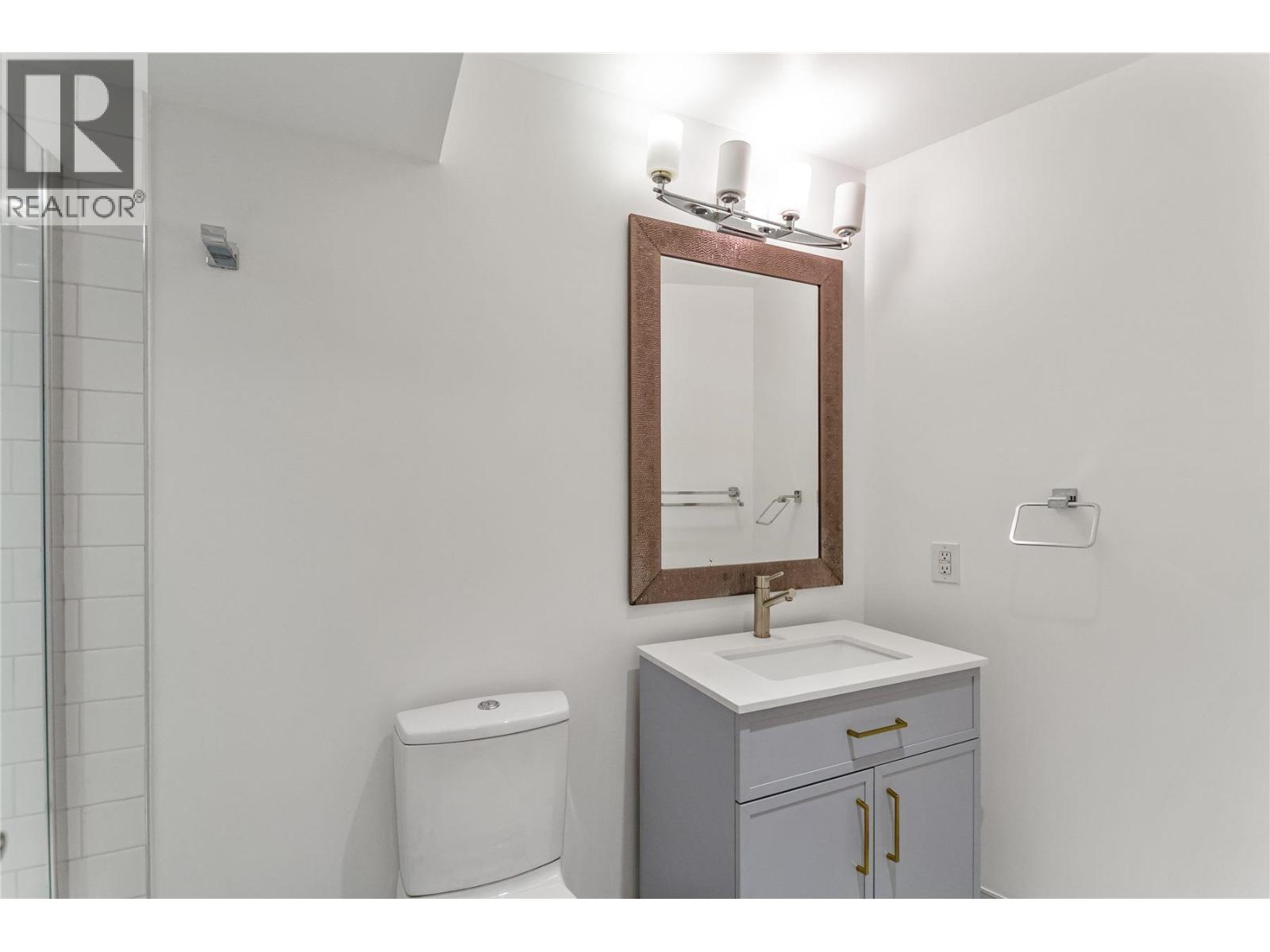 201 2222 PRINCE EDWARD STREET, Vancouver