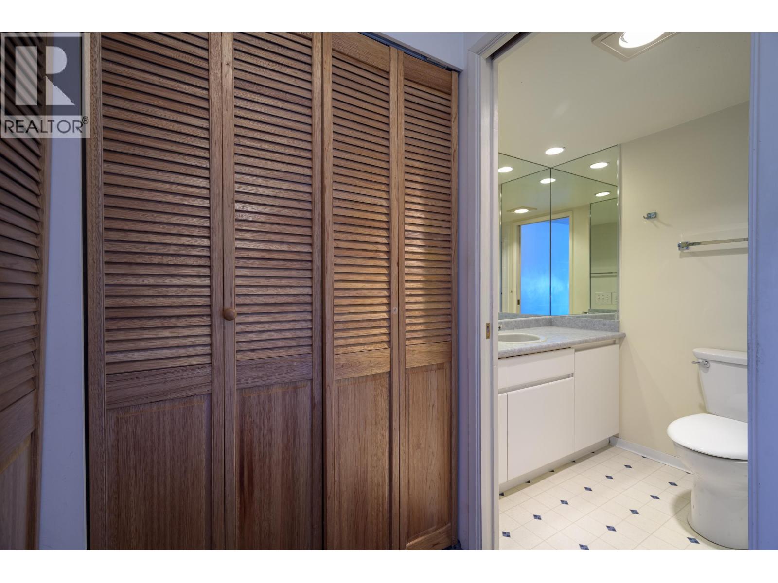 #110-4803 48 Avenue, Delta