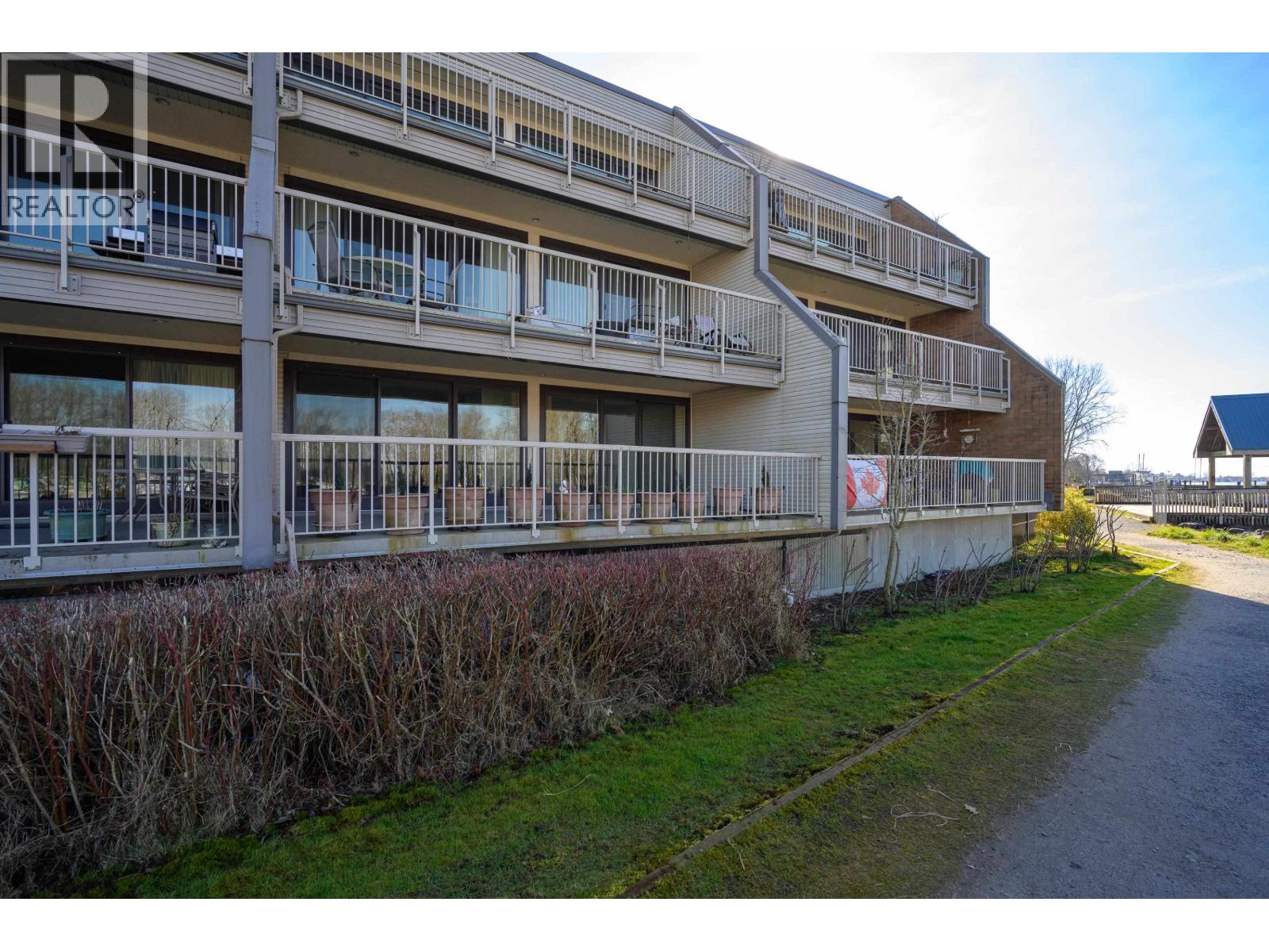 #110-4803 48 Avenue, Delta