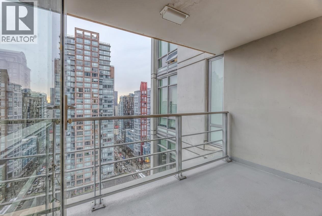 1901 565 SMITHE STREET, Vancouver