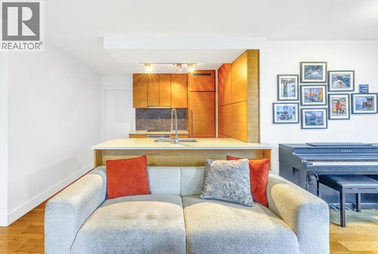 1901 565 SMITHE STREET, Vancouver